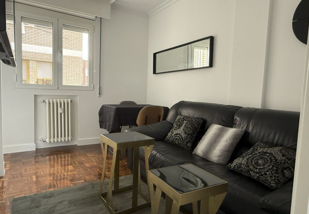 Apartamento en Madrid - M (LHO123HAP)Alquiler Mensual– Piso 1 Dormitorio e