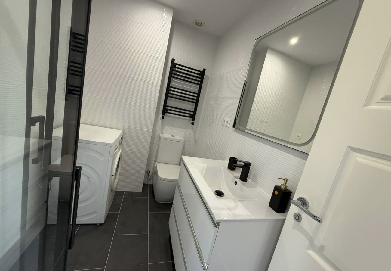Apartamento en Madrid - M (LHO123HAP)Alquiler Mensual– Piso 1 Dormitorio e