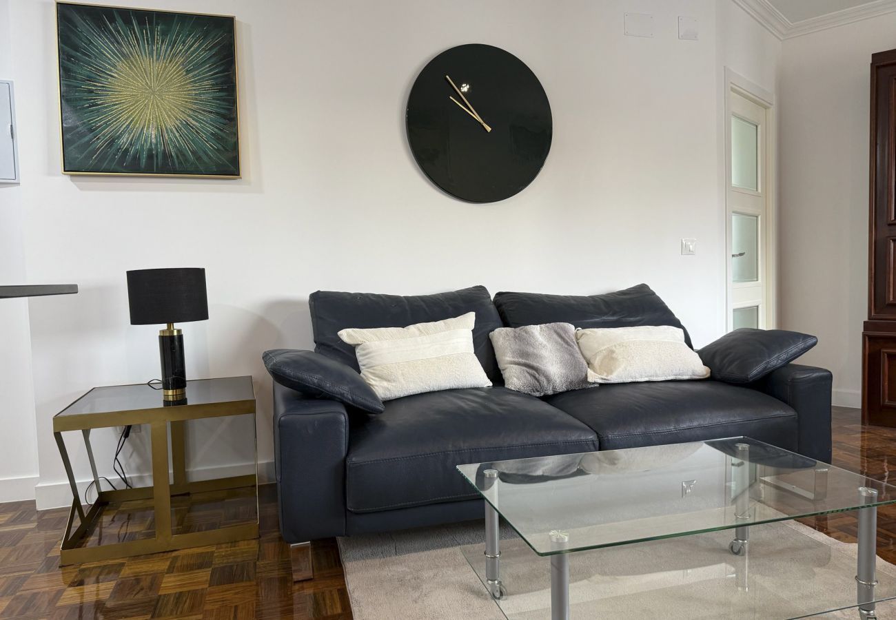 Apartamento en Madrid - M (LHO123HAG)Alquiler Mensual– Piso 1 Dormitorio e