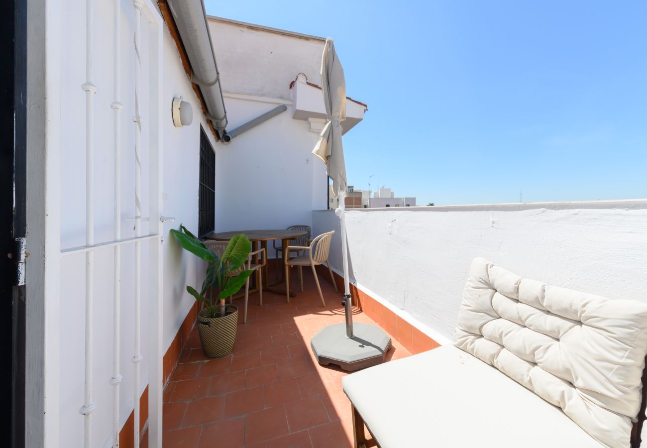 Apartamento en Madrid - M (ARR126D)Piso de dos dormitorios-Terraza y balcó