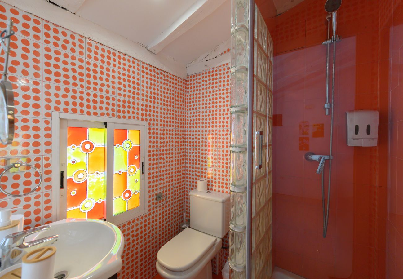 Apartamento en Madrid - M (SVI15) Piso tipo loft de 1 dormitorio en el ce