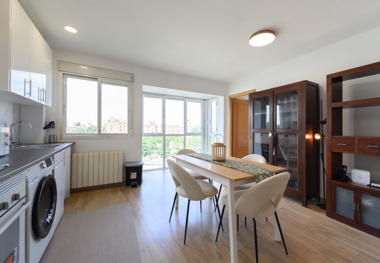 Apartamento en Madrid - M (VDZ36A) Piso moderno de 1 dormitorio con ventan