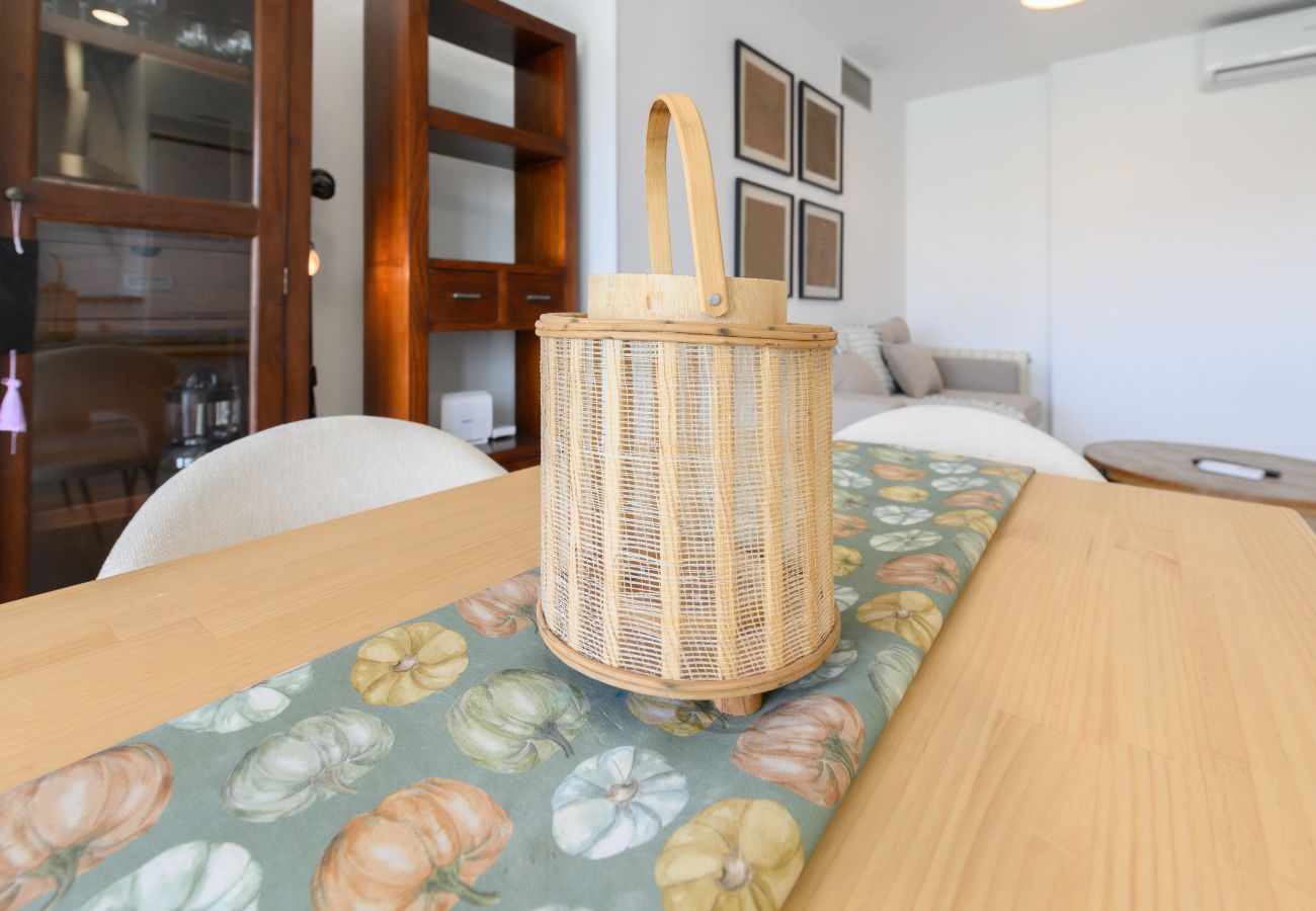 Apartamento en Madrid - M (VDZ36A) Piso moderno de 1 dormitorio con ventan