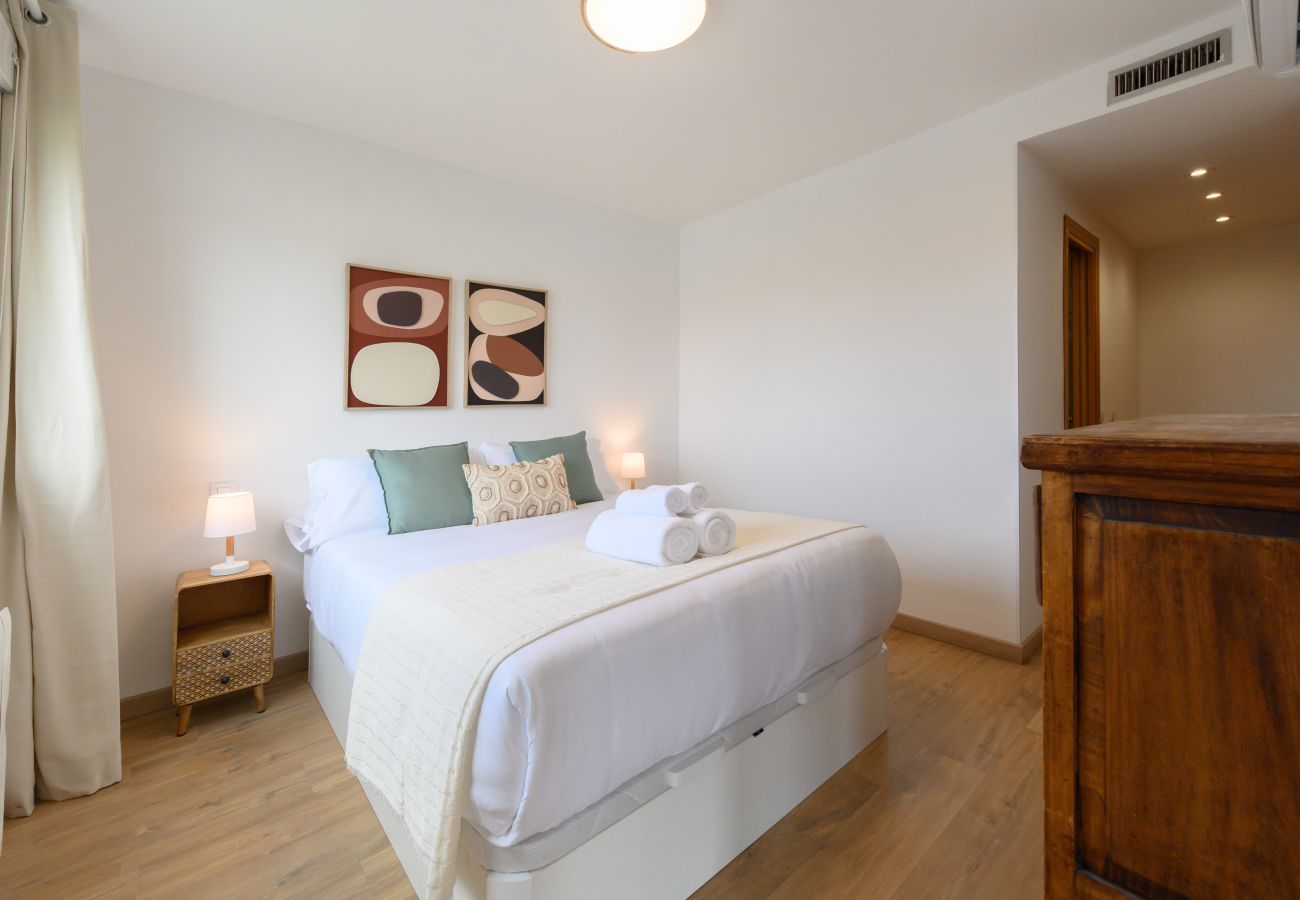 Apartamento en Madrid - M (VDZ36A) Piso moderno de 1 dormitorio con ventan