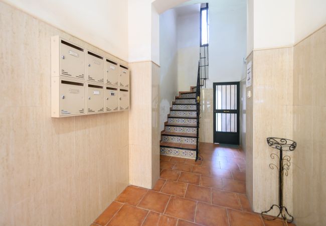 Apartamento en Madrid - M (TEN602) Piso de 2 dormitorios con balcón en Ma Apartamento en Madrid - M (TEN602) Piso de 2 dormitorios con balcón en Ma