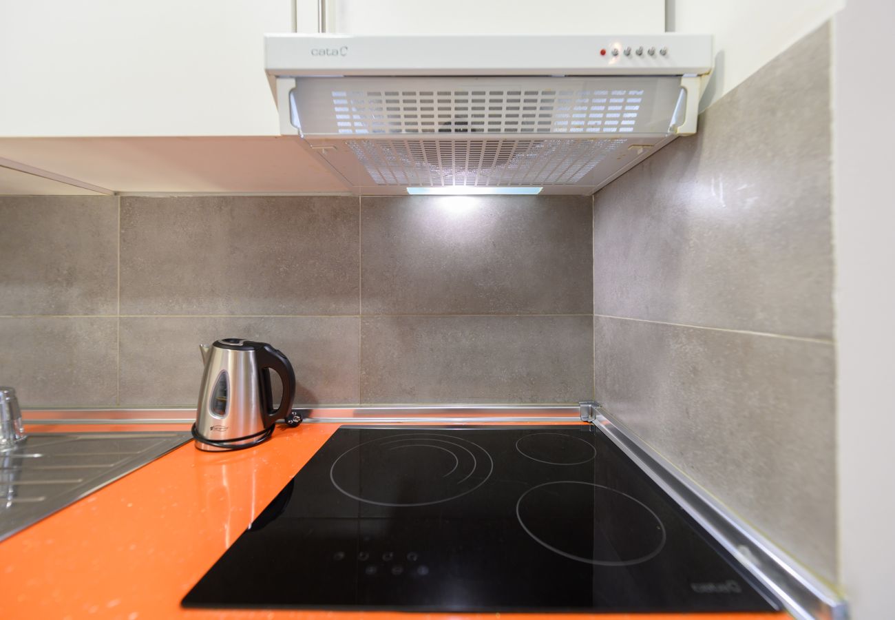 Apartamento en Madrid - M (TEN602D) Piso de 2 dormitorios con balcón en Ma