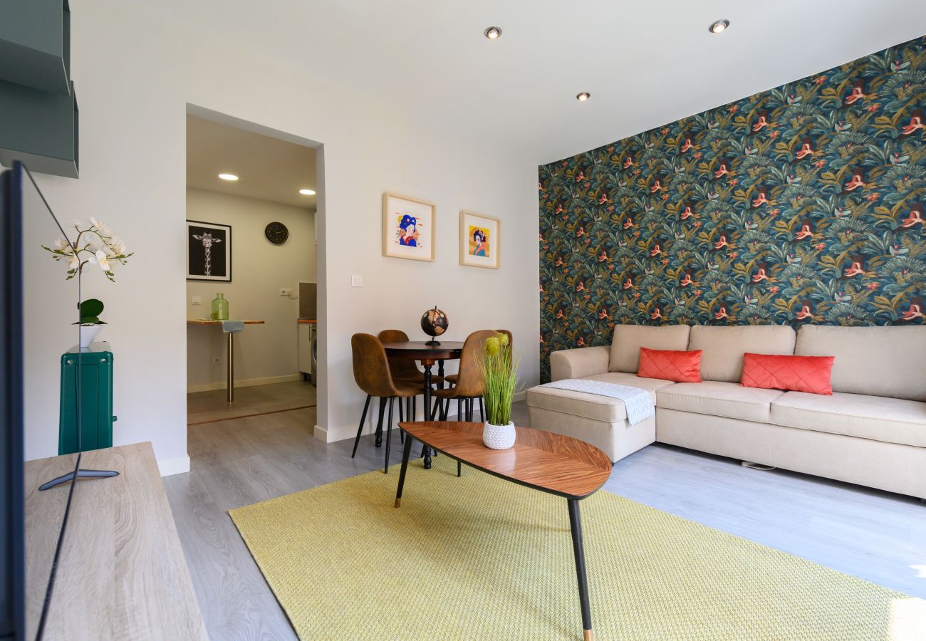 Apartamento en Madrid - M (TEN602D) Piso de 2 dormitorios con balcón en Ma
