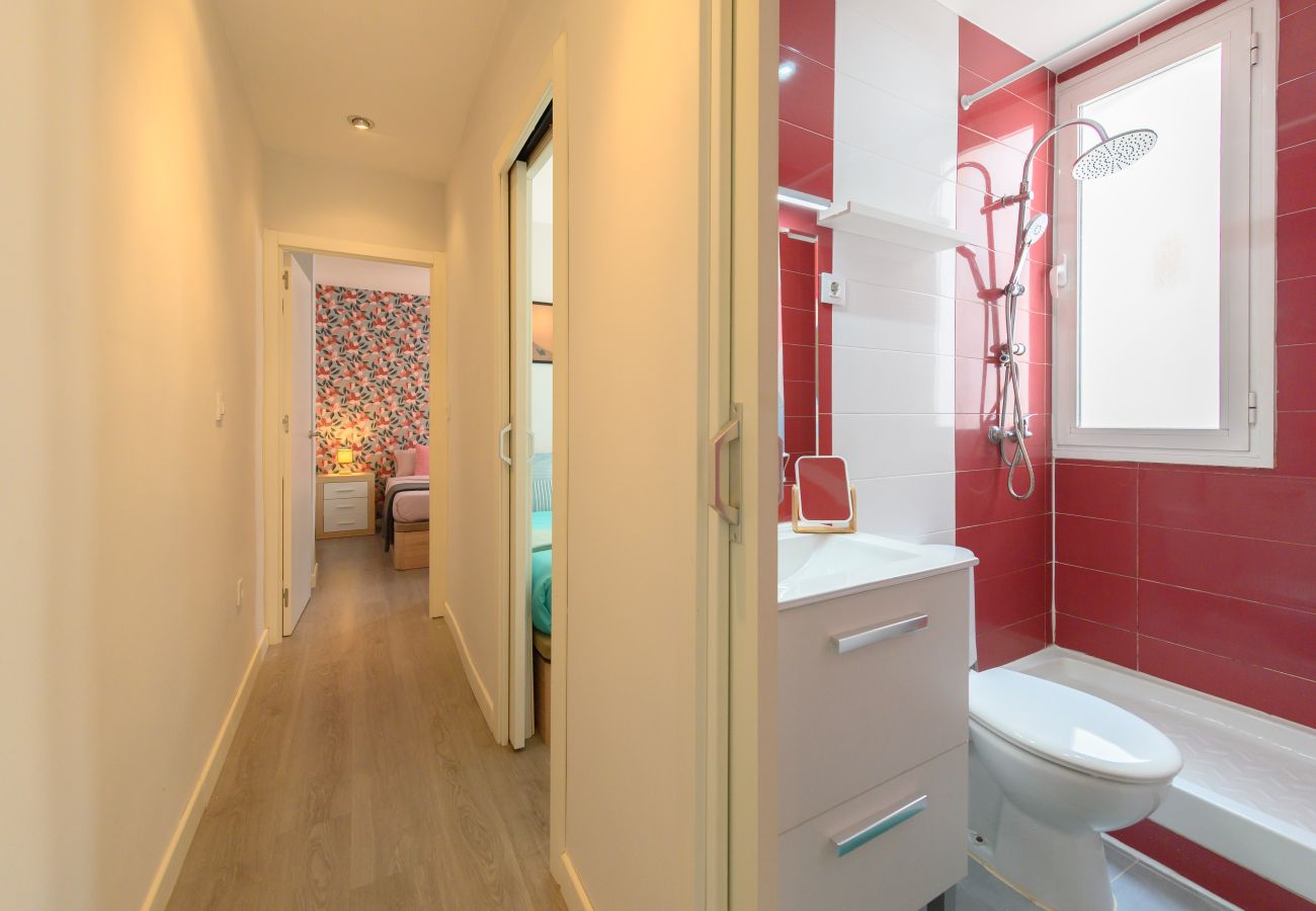 Apartamento en Madrid - M (TEN602D) Piso de 2 dormitorios con balcón en Ma