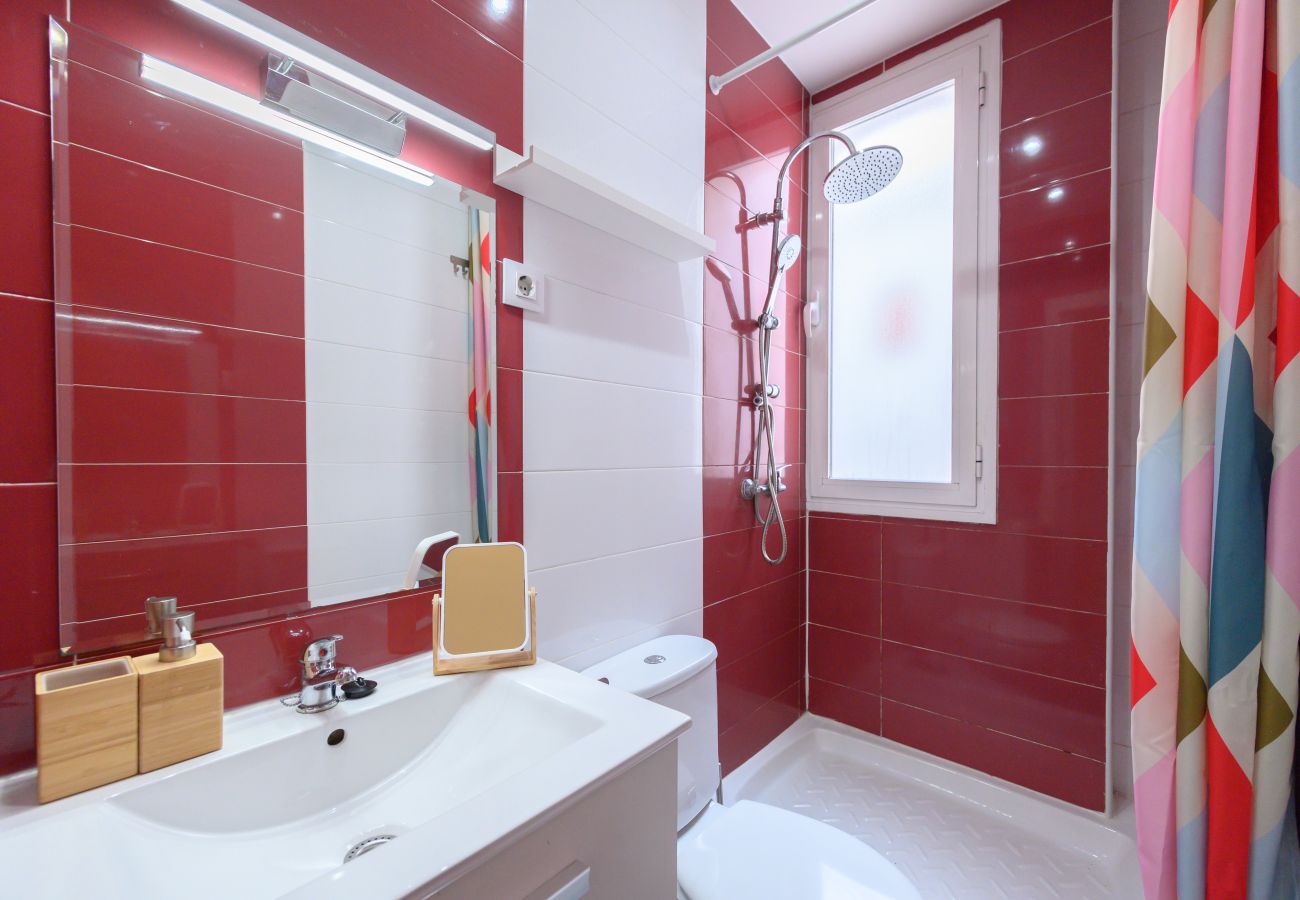 Apartamento en Madrid - M (TEN602D) Piso de 2 dormitorios con balcón en Ma