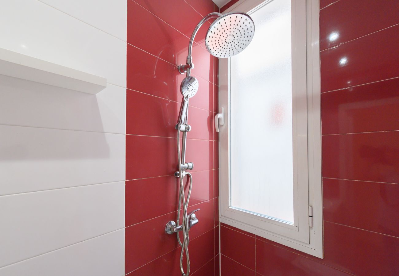 Apartamento en Madrid - M (TEN602D) Piso de 2 dormitorios con balcón en Ma