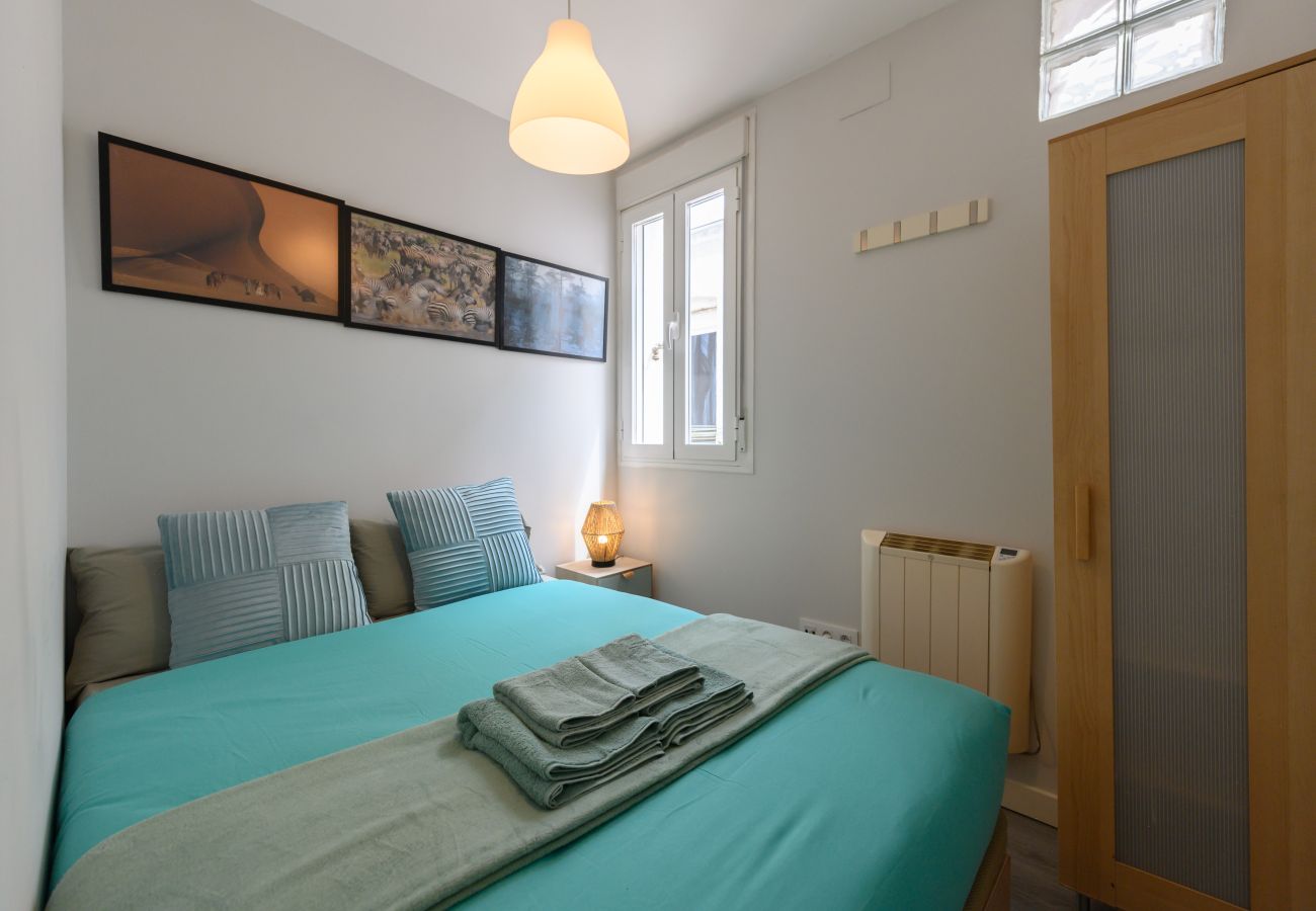 Apartamento en Madrid - M (TEN602D) Piso de 2 dormitorios con balcón en Ma