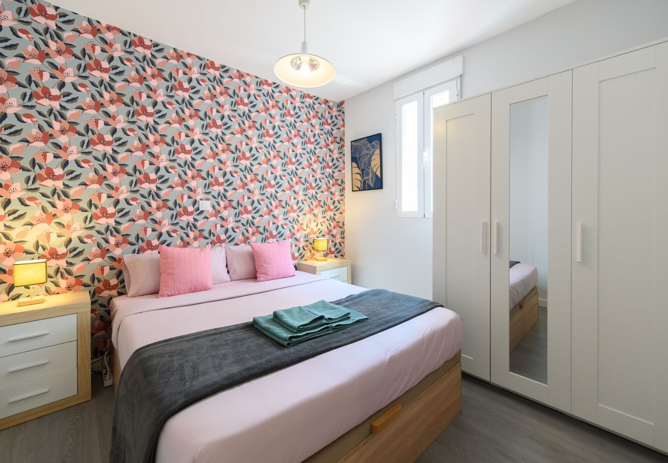 Apartamento en Madrid - M (TEN602D) Piso de 2 dormitorios con balcón en Ma