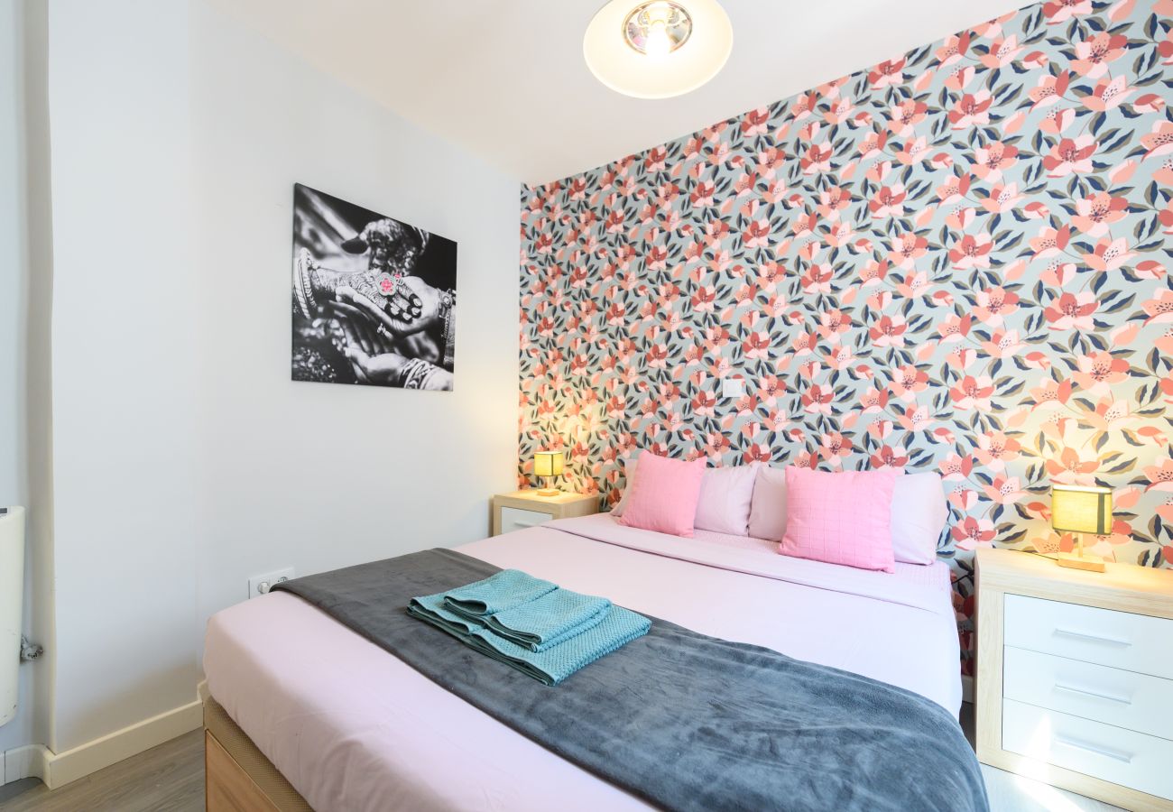 Apartamento en Madrid - M (TEN602D) Piso de 2 dormitorios con balcón en Ma