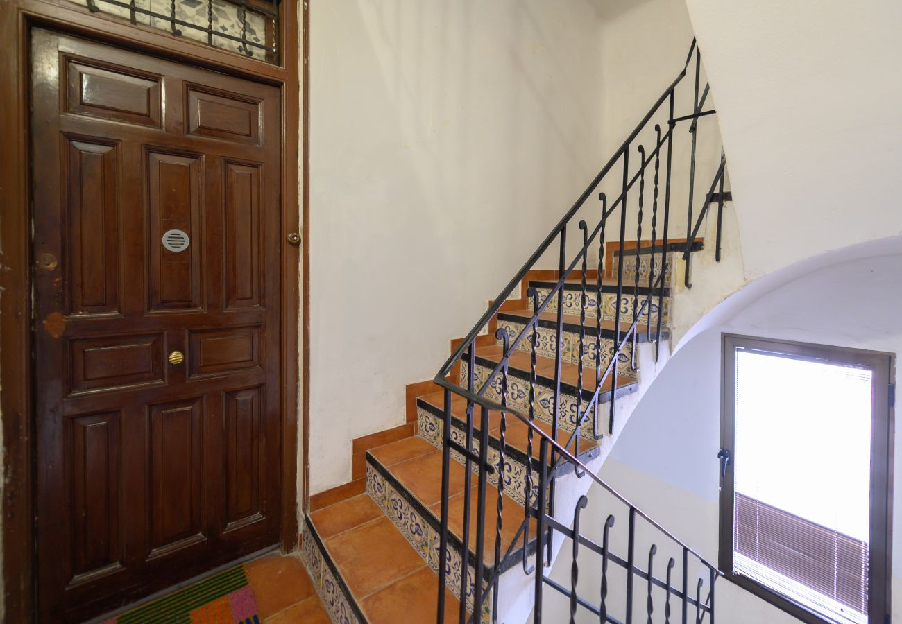 Apartamento en Madrid - M (TEN602D) Piso de 2 dormitorios con balcón en Ma