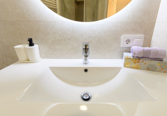 Apartamento en Madrid - M (GDO41)Piso de 1 dormitorio en el Centro de Mad Apartamento en Madrid - M (GDO41)Piso de 1 dormitorio en el Centro de Mad