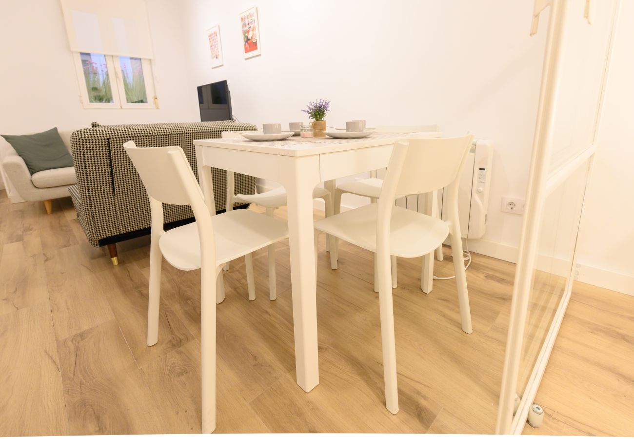 Apartamento en Madrid - M (GOS41B)Piso de 1 dormitorio en el Centro de Mad