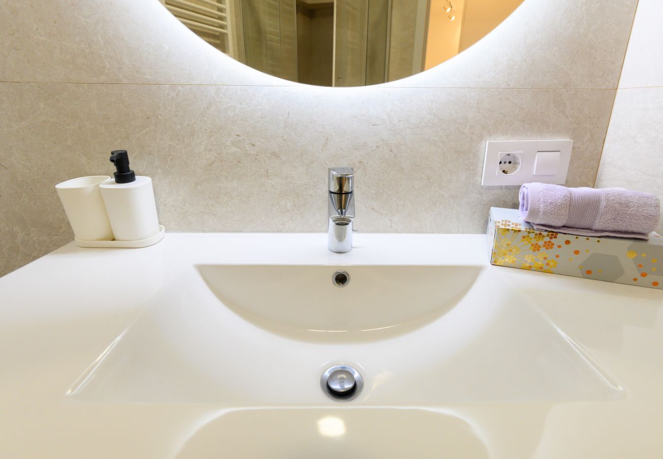 Apartamento en Madrid - M (GOS41B)Piso de 1 dormitorio en el Centro de Mad