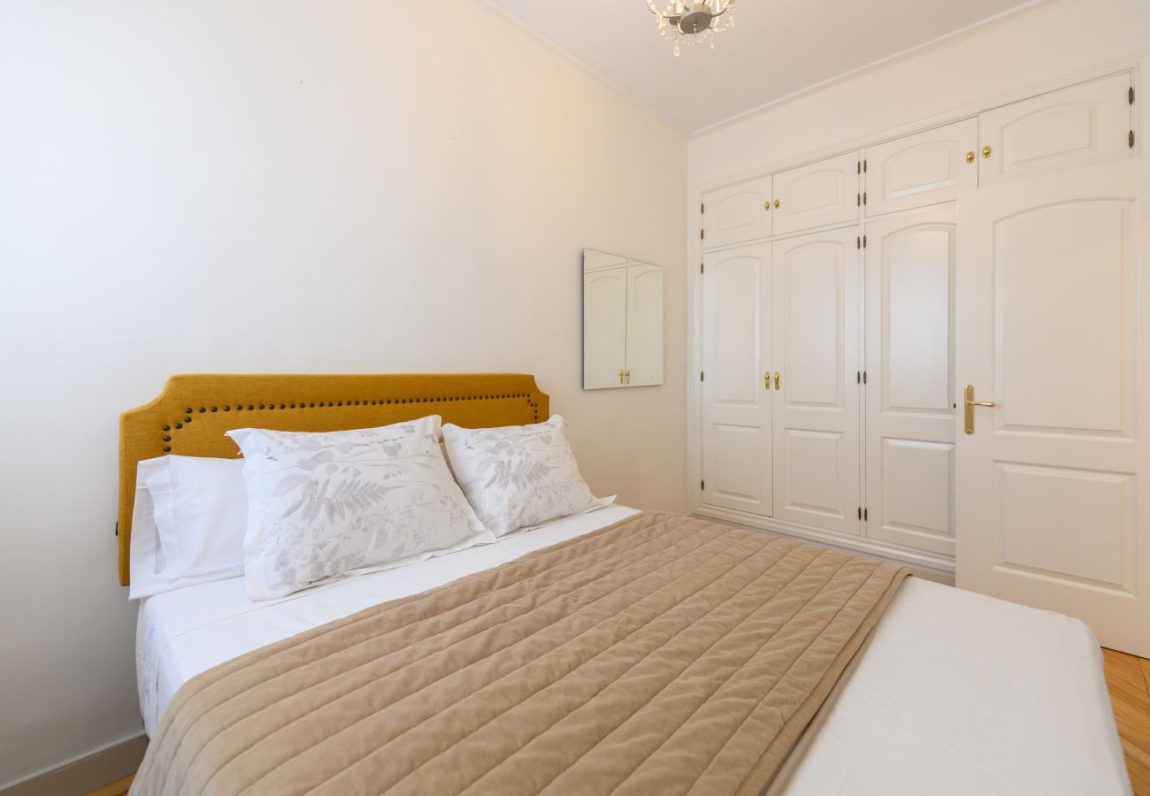 Apartamento en Madrid - M (ORE39) Piso de 3 dormitorios +  2 Baños  y estu