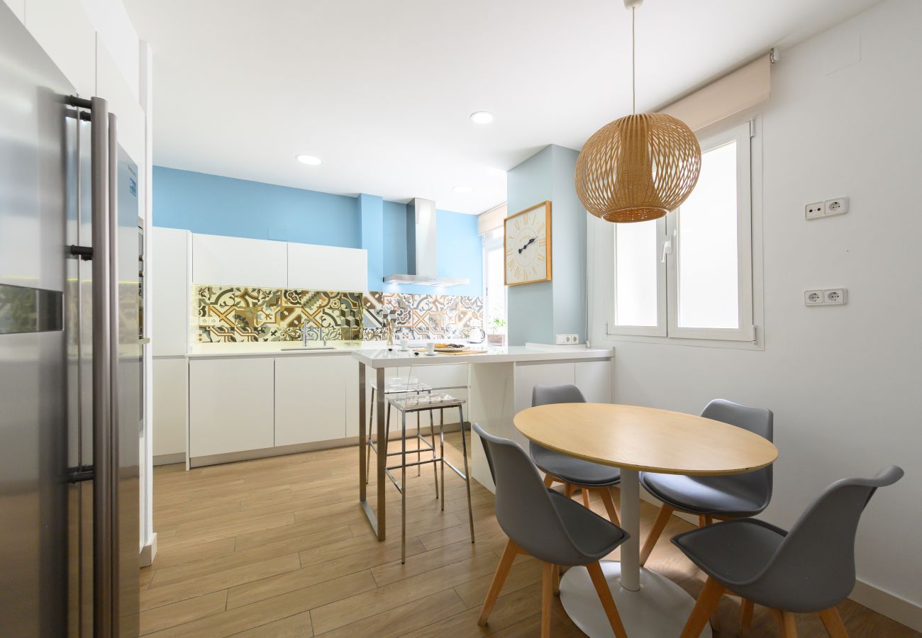 Apartamento en Madrid - M (ORE39) Piso de 3 dormitorios +  2 Baños  y estu
