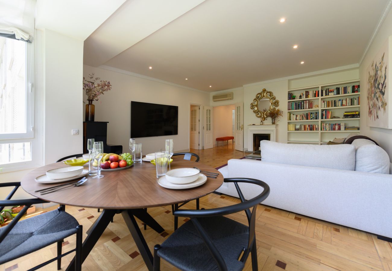 Apartamento en Madrid - M (ORE39) Piso de 3 dormitorios +  2 Baños  y estu