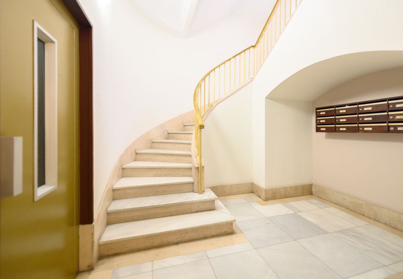 Apartamento en Madrid - M (ORE39) Piso de 3 dormitorios +  2 Baños  y estu