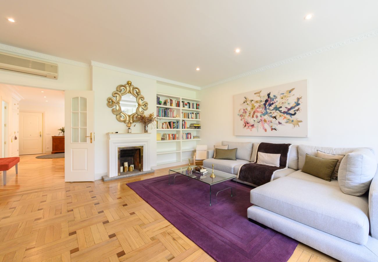 Apartamento en Madrid - M (ORE39) Piso de 3 dormitorios +  2 Baños  y estu