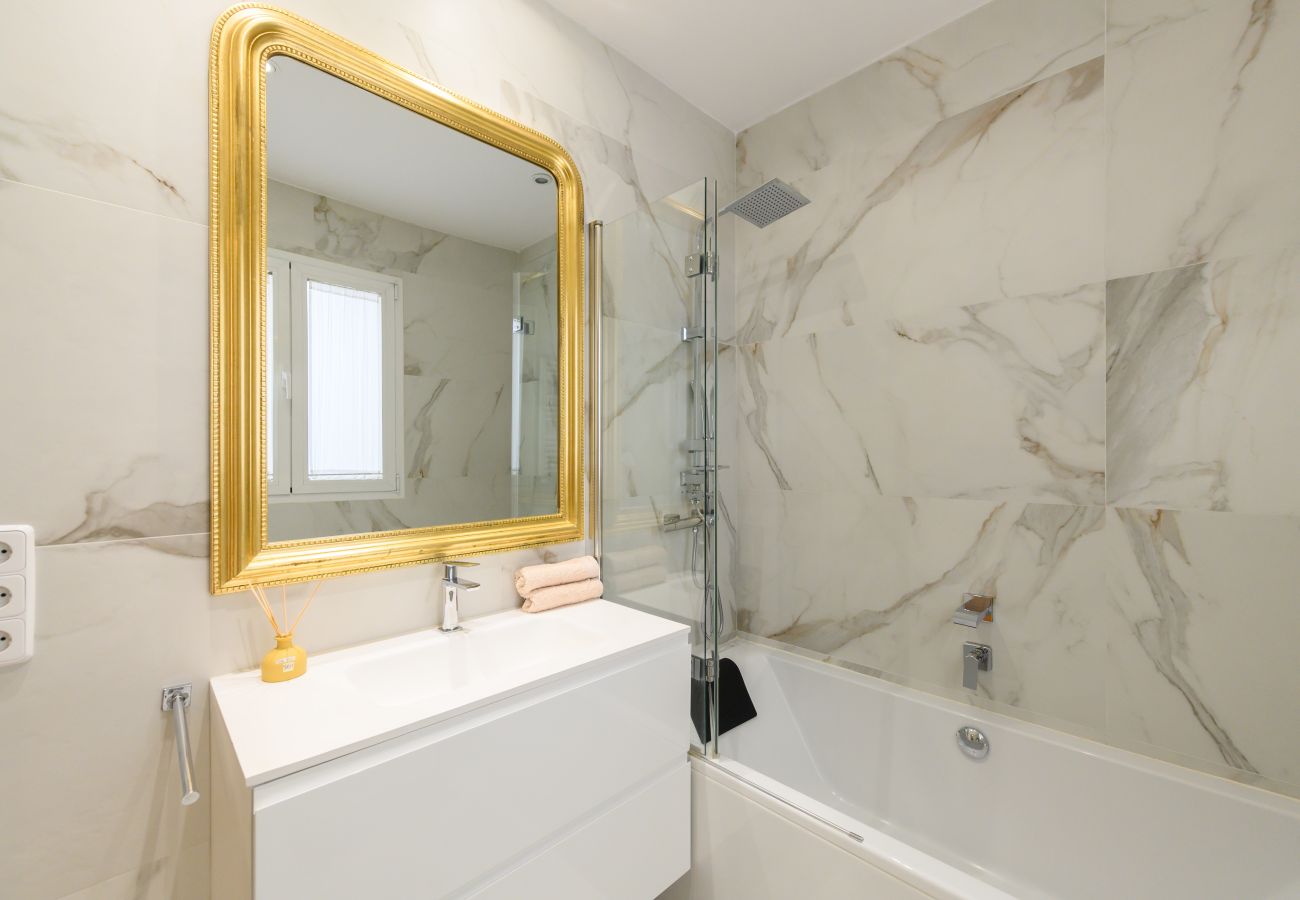 Apartamento en Madrid - M (ORE39) Piso de 3 dormitorios +  2 Baños  y estu