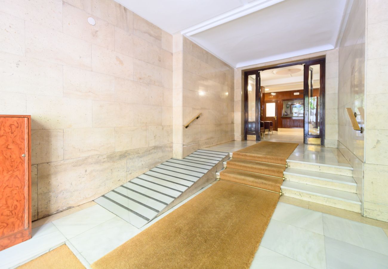 Apartamento en Madrid - M (ORE39) Piso de 3 dormitorios +  2 Baños  y estu