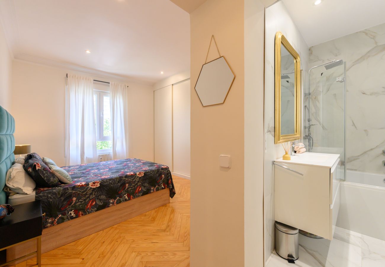 Apartamento en Madrid - M (ORE39) Piso de 3 dormitorios +  2 Baños  y estu