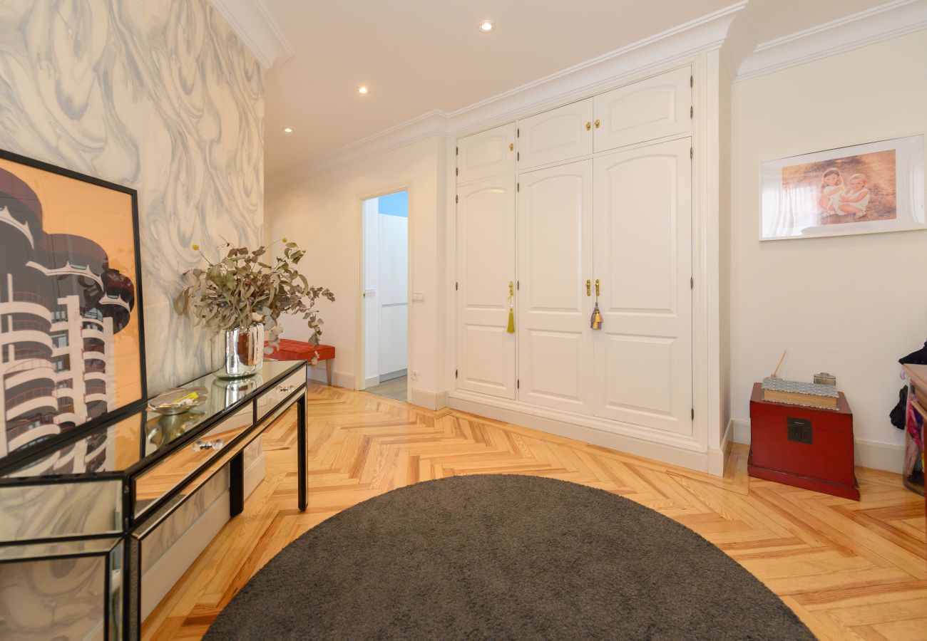 Apartamento en Madrid - M (ORE39) Piso de 3 dormitorios +  2 Baños  y estu