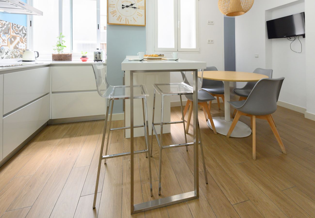 Apartamento en Madrid - M (ORE39) Piso de 3 dormitorios +  2 Baños  y estu