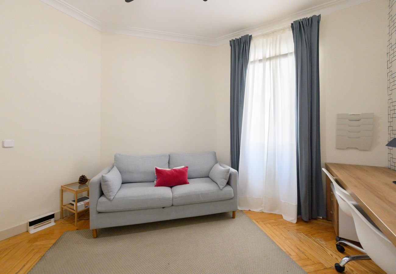 Apartamento en Madrid - M (ORE39) Piso de 3 dormitorios +  2 Baños  y estu