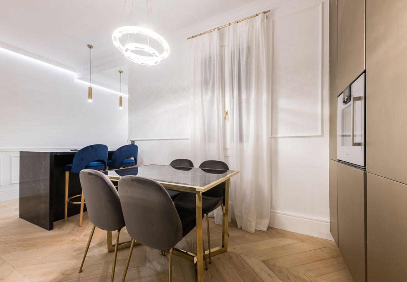 Apartamento en Madrid - M (GPA24) Exclusivo Piso de Lujo en el Barrio de