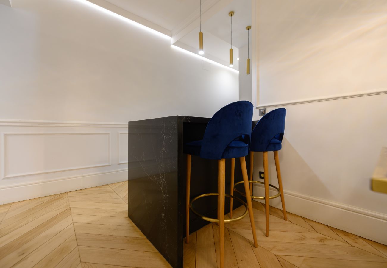 Apartamento en Madrid - M (GPA24) Exclusivo Piso de Lujo en el Barrio de