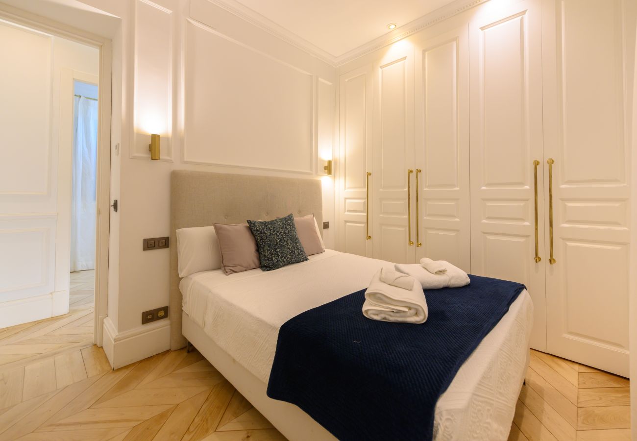 Apartamento en Madrid - M (GPA24) Exclusivo Piso de Lujo en el Barrio de