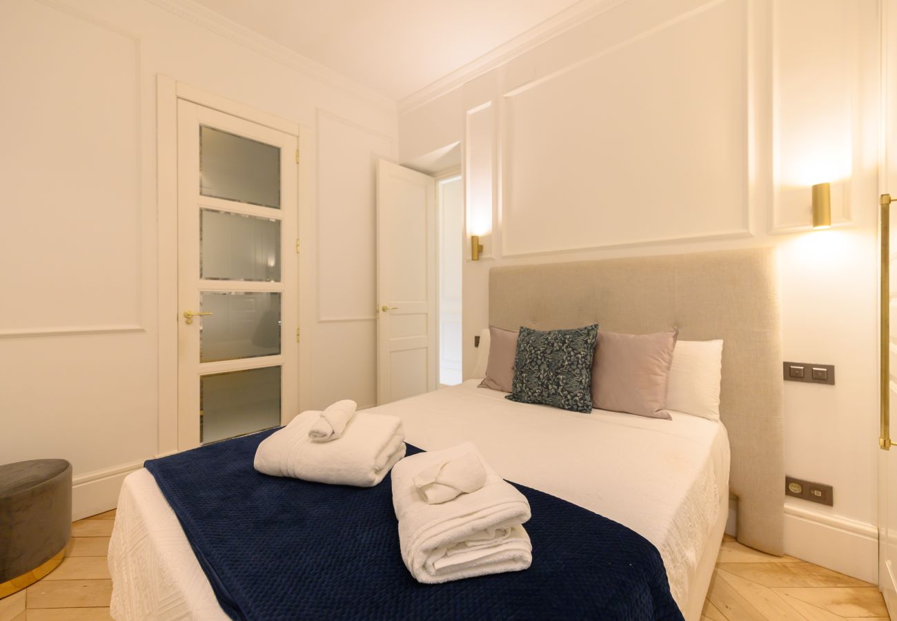 Apartamento en Madrid - M (GPA24) Exclusivo Piso de Lujo en el Barrio de