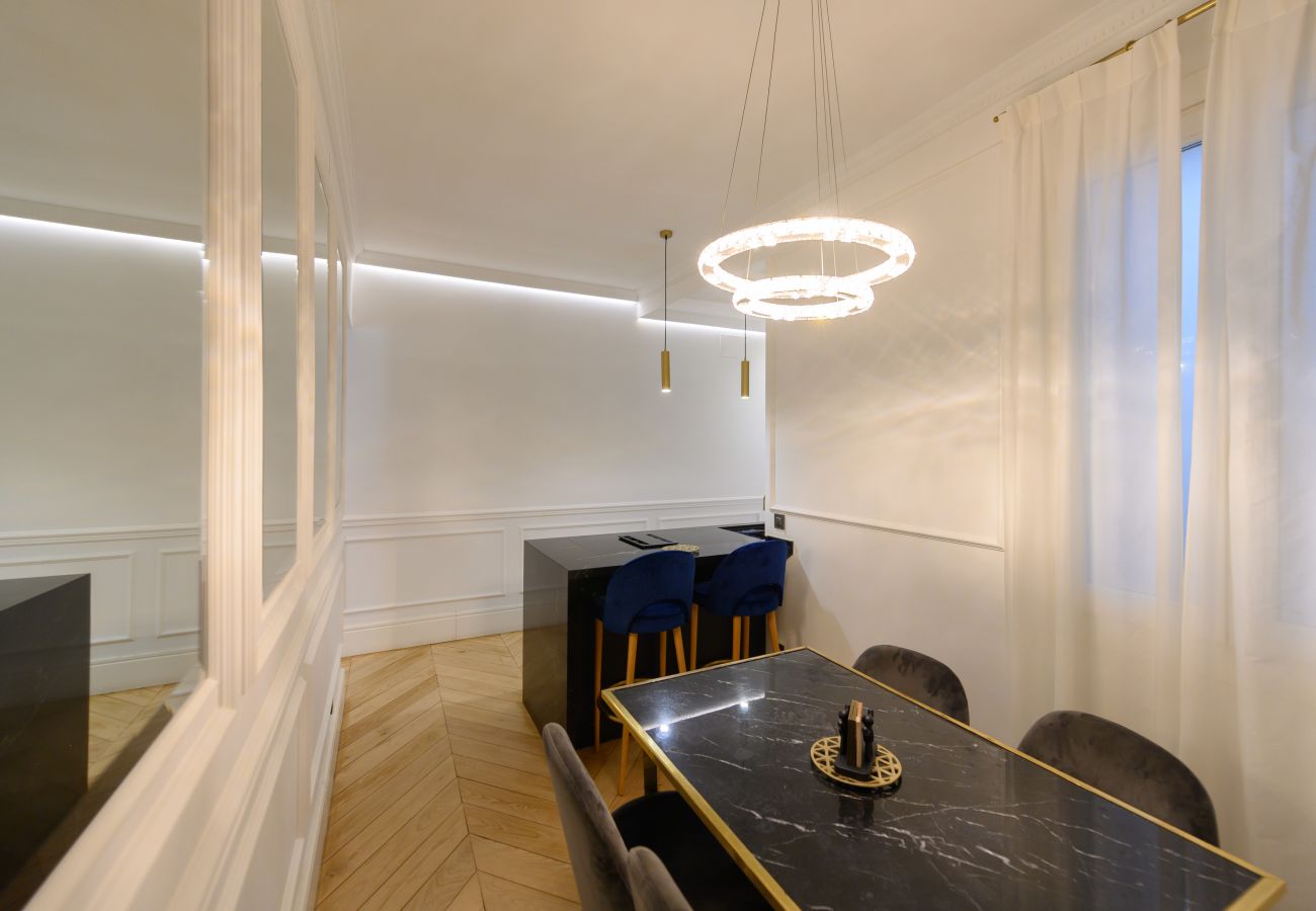 Apartamento en Madrid - M (GPA24) Exclusivo Piso de Lujo en el Barrio de