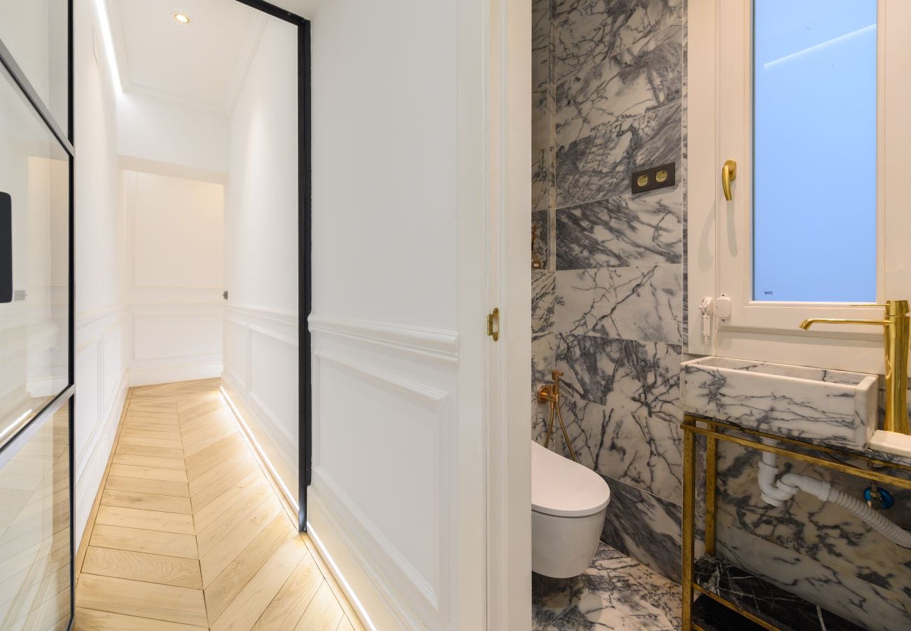 Apartamento en Madrid - M (GPA24) Exclusivo Piso de Lujo en el Barrio de