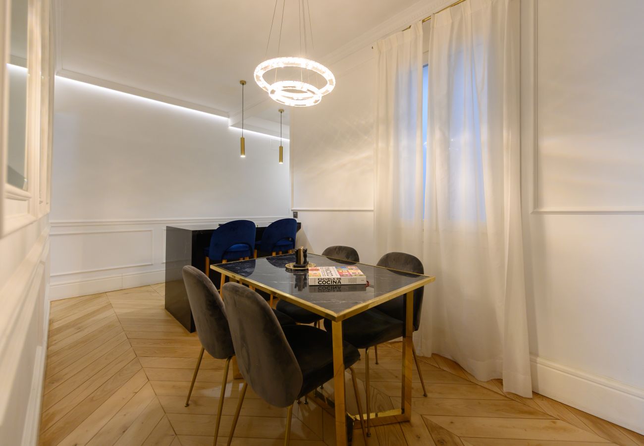 Apartamento en Madrid - M (GPA24) Exclusivo Piso de Lujo en el Barrio de