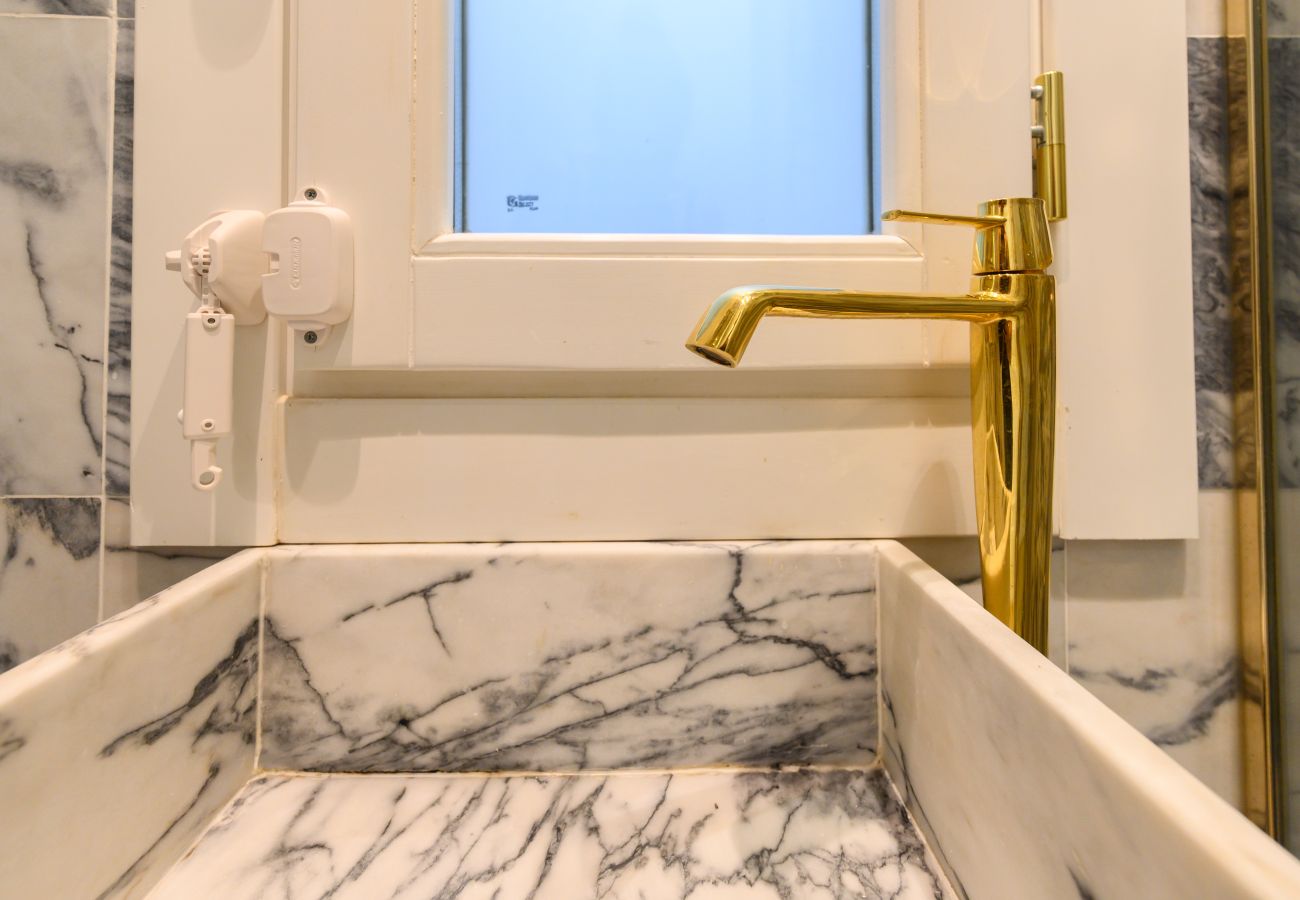 Apartamento en Madrid - M (GPA24) Exclusivo Piso de Lujo en el Barrio de
