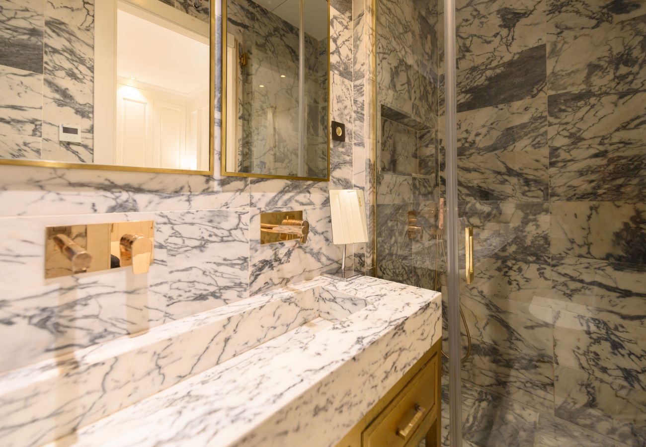 Apartamento en Madrid - M (GPA24) Exclusivo Piso de Lujo en el Barrio de