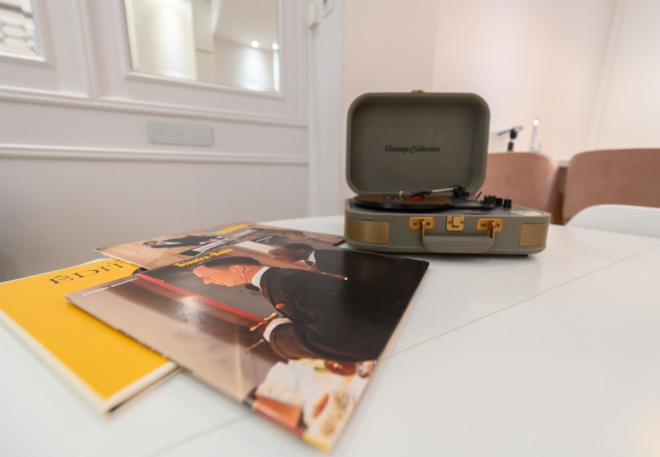 Apartamento en Madrid - M (REI25)Apartamento de Lujo en el Corazón de Madr