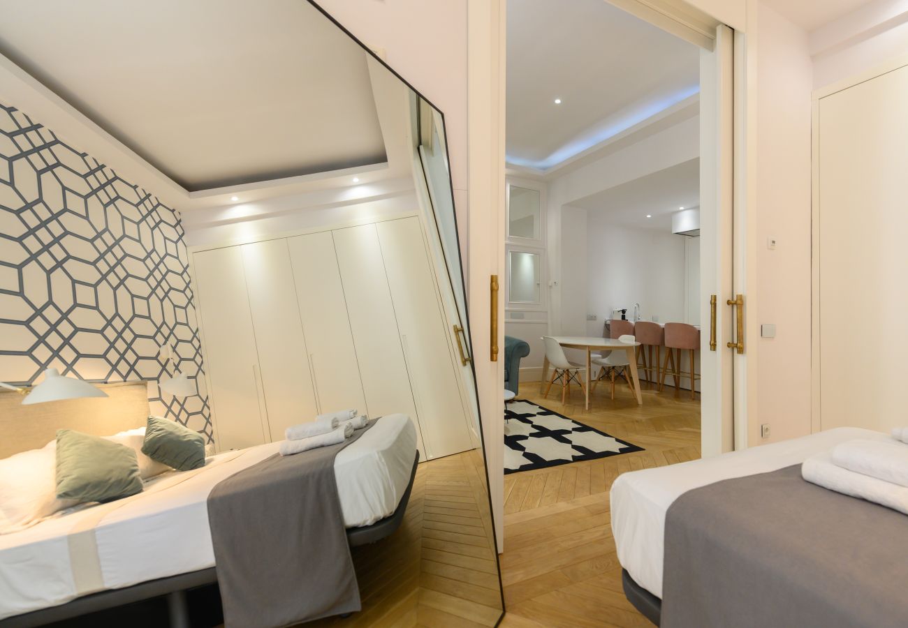 Apartamento en Madrid - M (REI25)Apartamento de Lujo en el Corazón de Madr