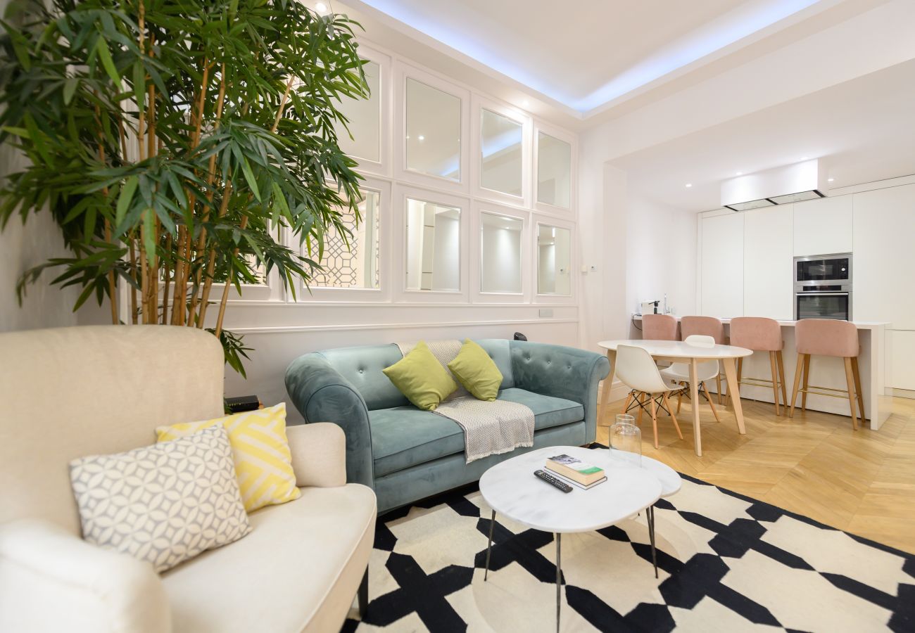 Apartamento en Madrid - M (REI25)Apartamento de Lujo en el Corazón de Madr