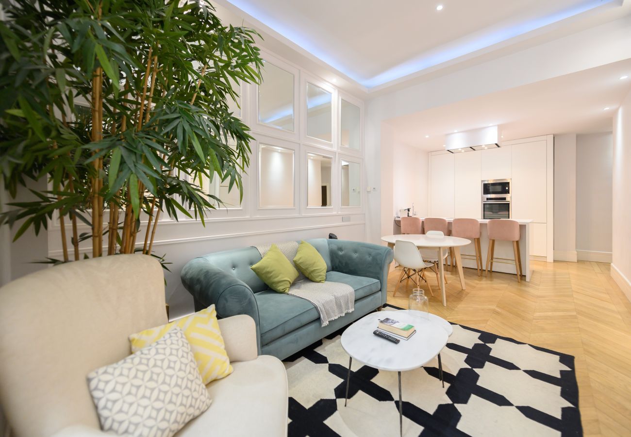 Apartamento en Madrid - M (REI25)Apartamento de Lujo en el Corazón de Madr