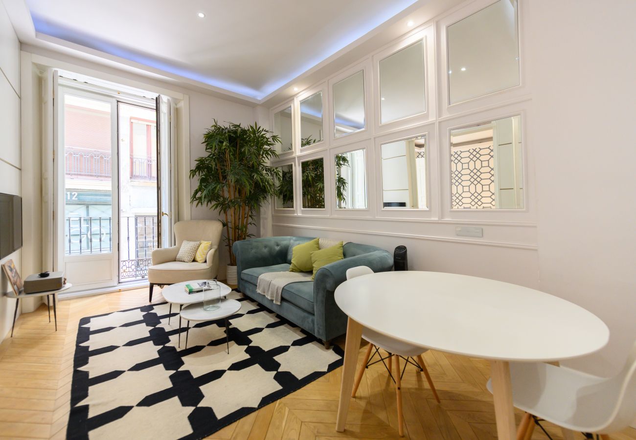 Apartamento en Madrid - M (REI25)Apartamento de Lujo en el Corazón de Madr