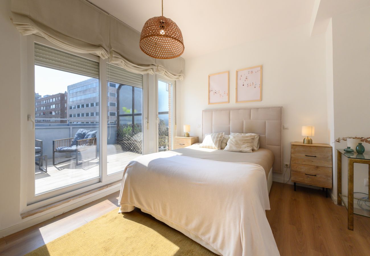 Apartamento en Madrid - M (ORE83)  Piso en Madrid_ 2 dormitorios y terraza