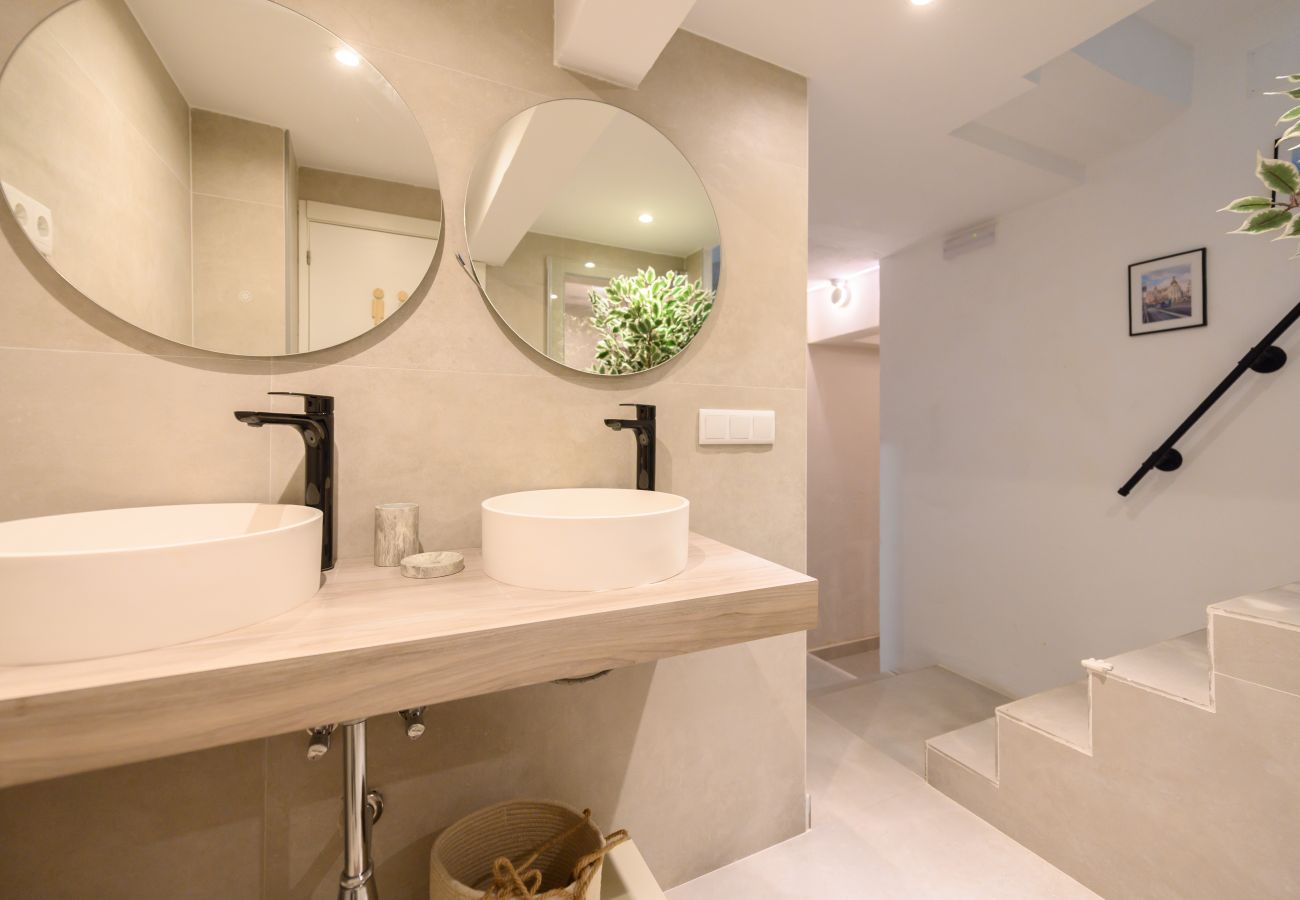Apartamento en Madrid - M (VDB4)Apartamento con Estilo Único y Barra-Bar e