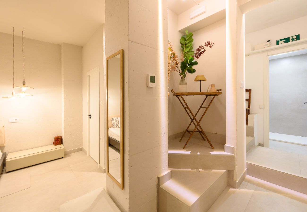 Apartamento en Madrid - M (VDB4)Apartamento con Estilo Único y Barra-Bar e