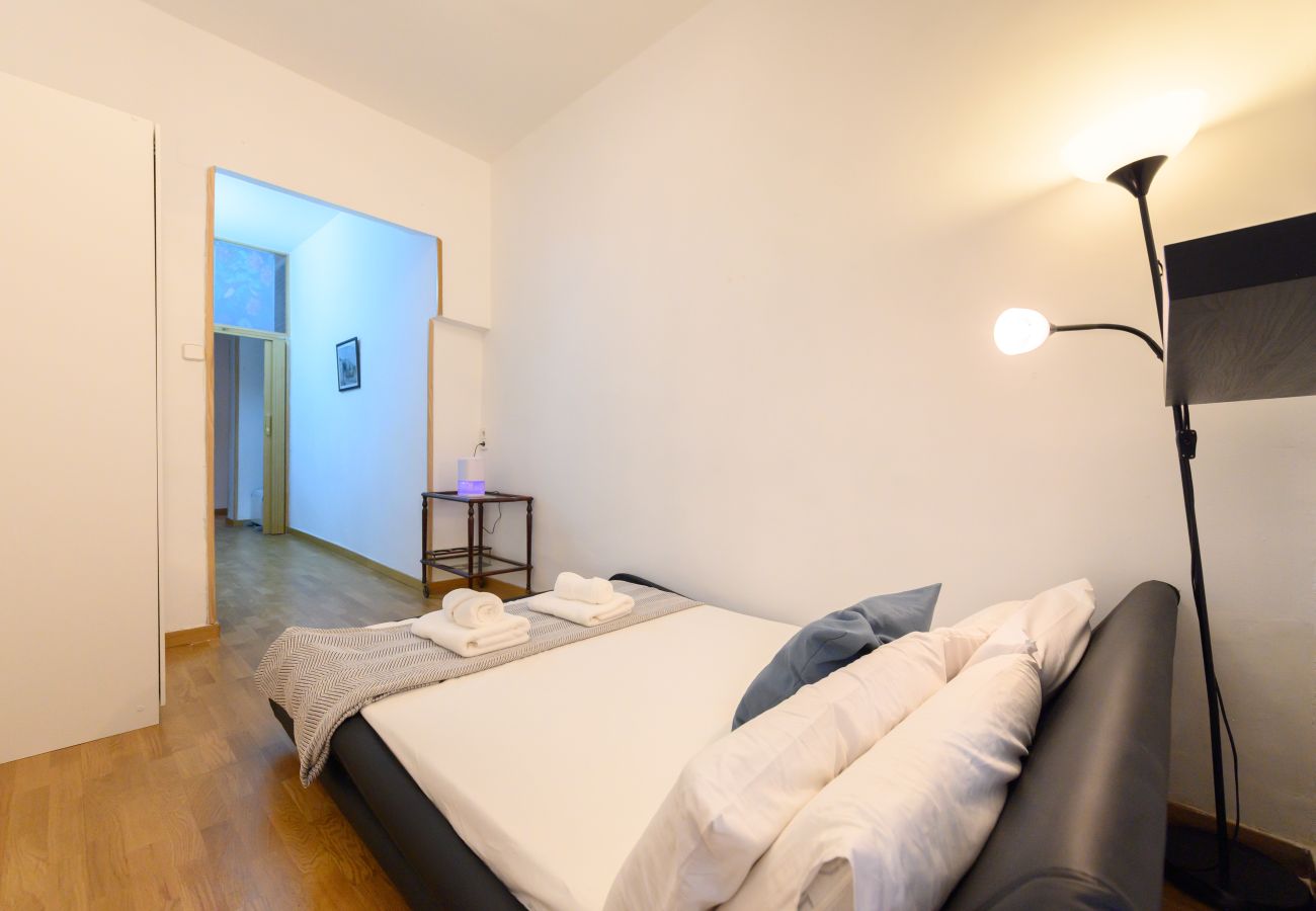 Apartamento en Madrid - M (ISI3)Piso de 2 dormitorios en pleno centro de M